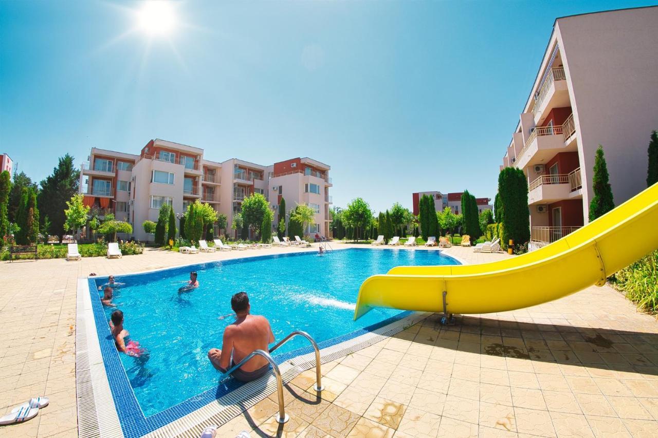 Nessebar Fort Club - Prestige Apartments ซันนีบีช ภายนอก รูปภาพ