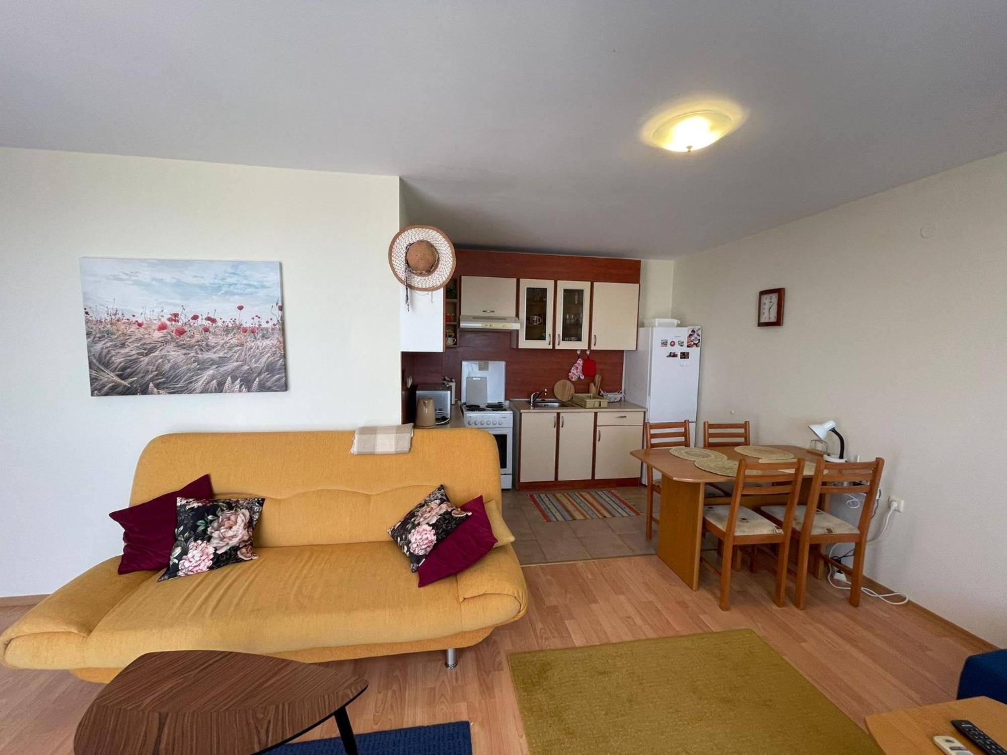 Nessebar Fort Club - Prestige Apartments ซันนีบีช ภายนอก รูปภาพ